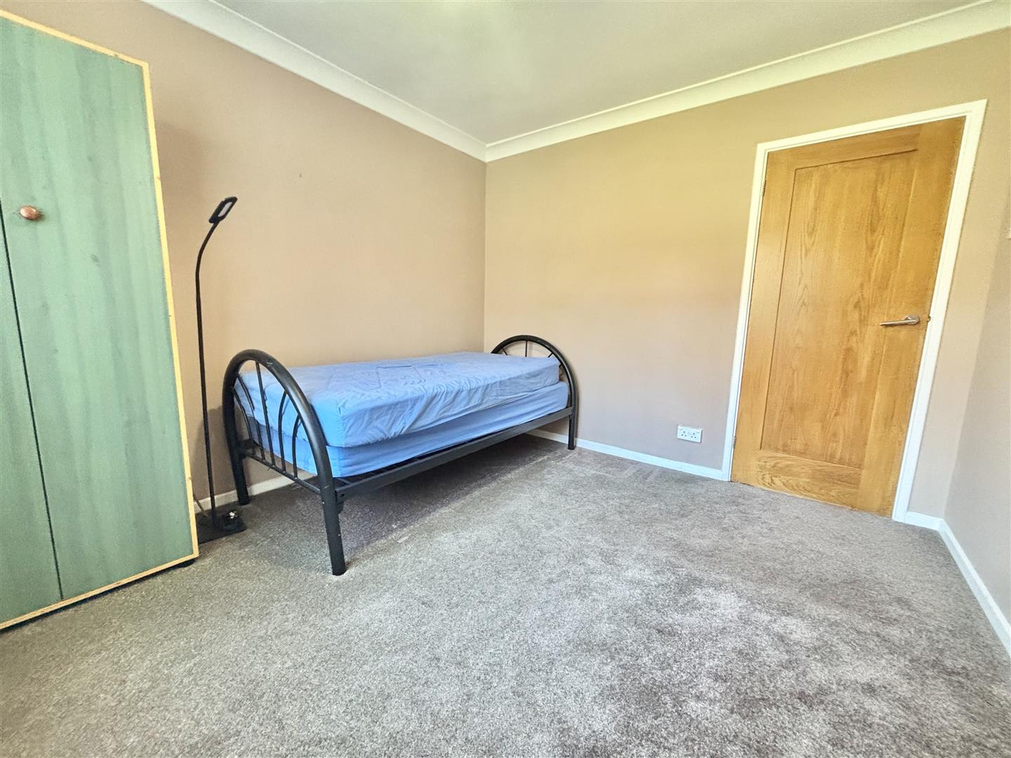 Dunvant Road, Killay, Swansea, SA2 7NL